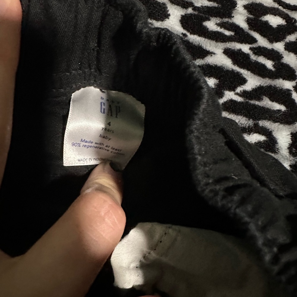 GAP boys pants - Picture 2 of 2